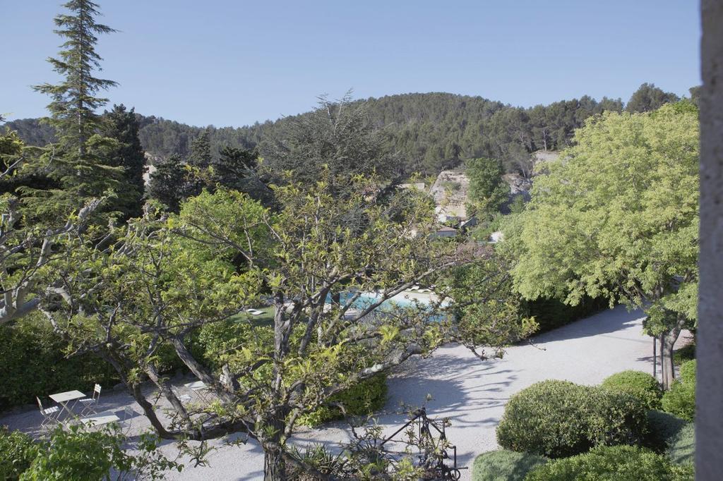 Logis Hotel Castel Mouisson Barbentane Exterior foto