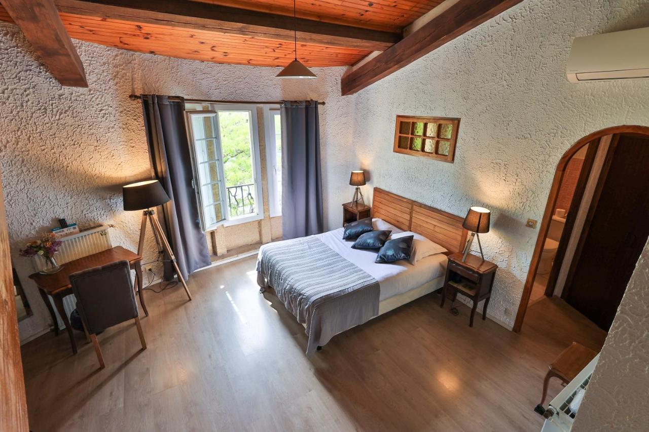 Logis Hotel Castel Mouisson Barbentane Exterior foto