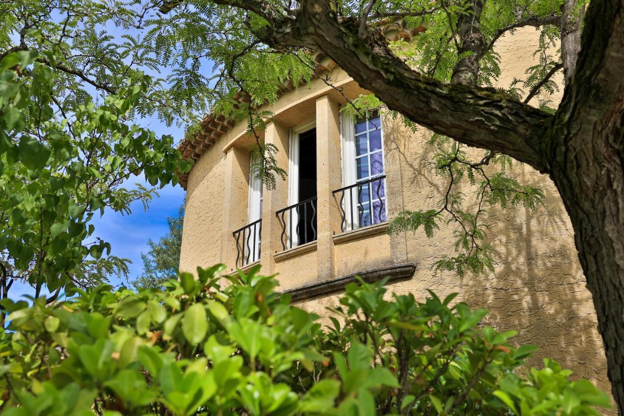 Logis Hotel Castel Mouisson Barbentane Exterior foto