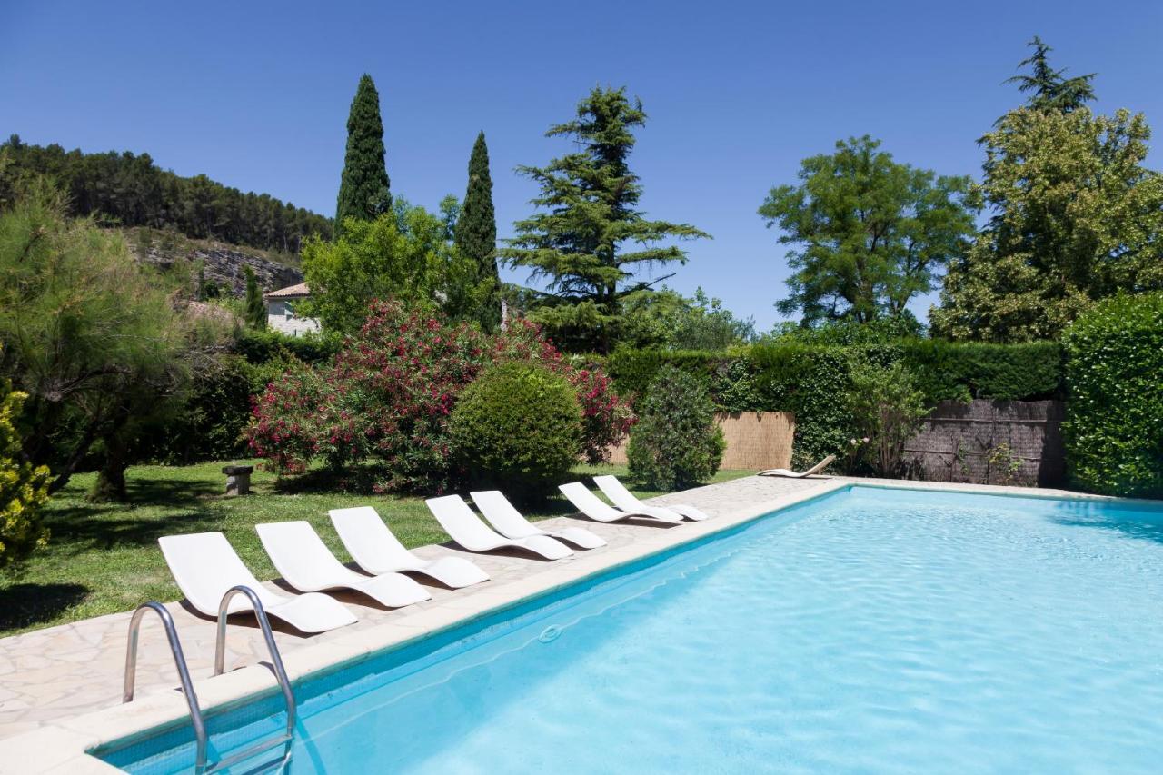 Logis Hotel Castel Mouisson Barbentane Exterior foto